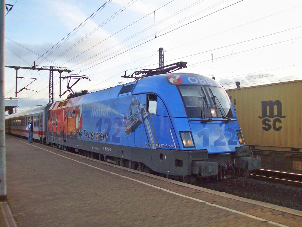 1116 250-0 mit IC 2082 Knigssee im Dezember 2009 in Fulda