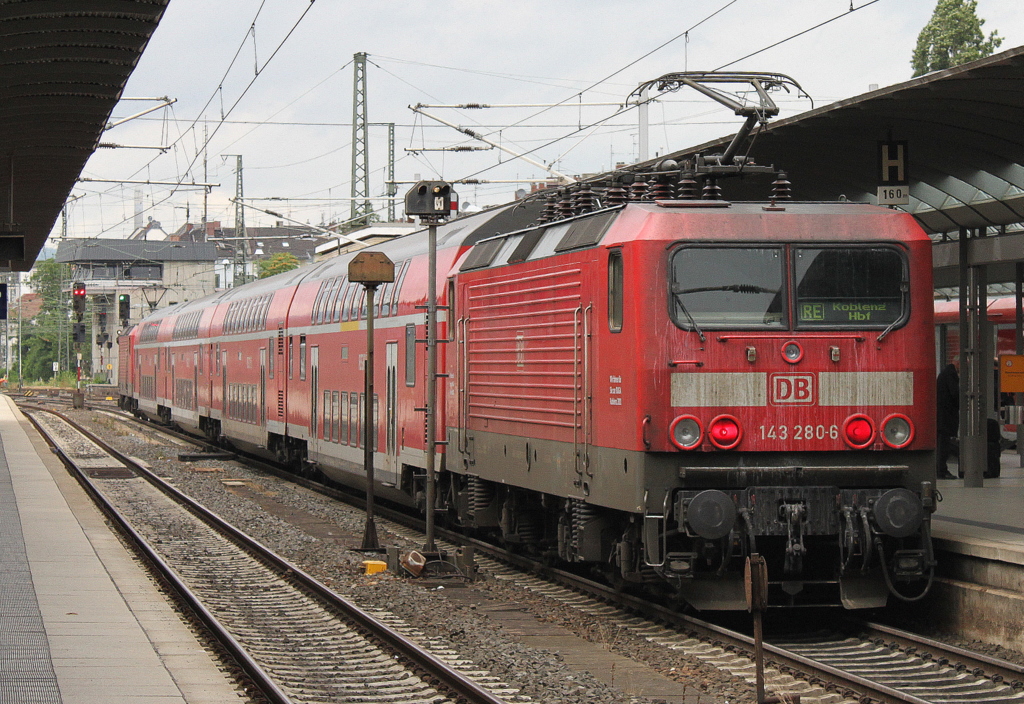 143 280-6 + 143 xxx-x mit einem RE nach Koblenz Hbf in Mainz Hbf am 21.06.2011