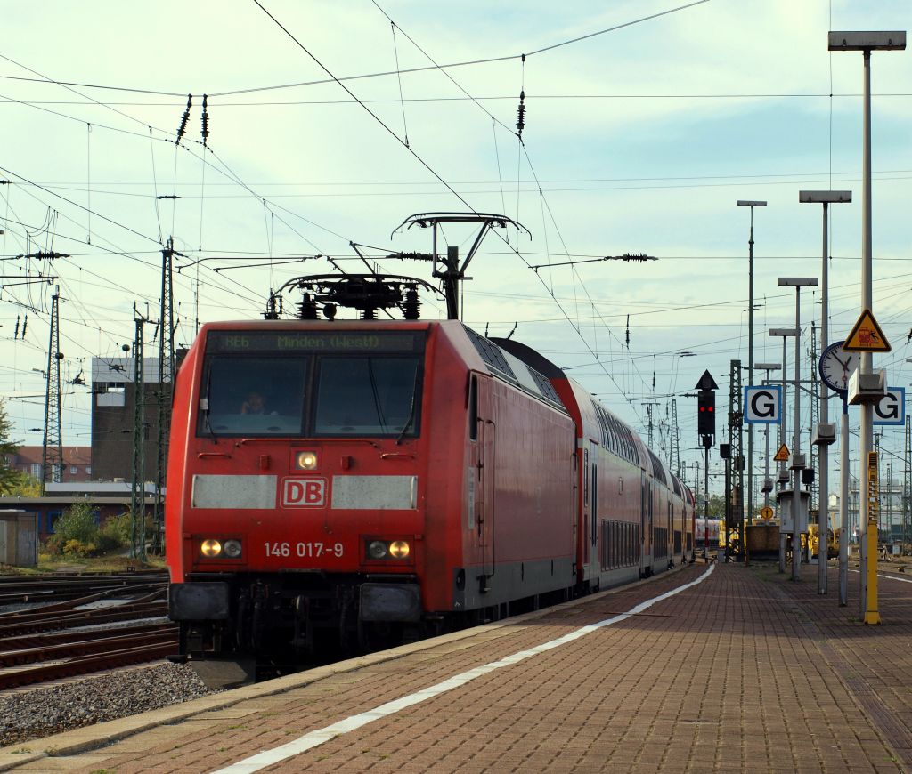 146 017-9 fuhr mit dem RE 6 nach Minden in den Dortmunder Hbf am 23.10.