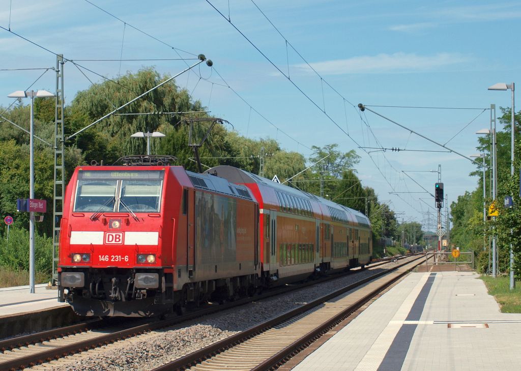 146 231-6 fuhr mit dem RE nach Offenburg durch Ettlingen West am 31.7.