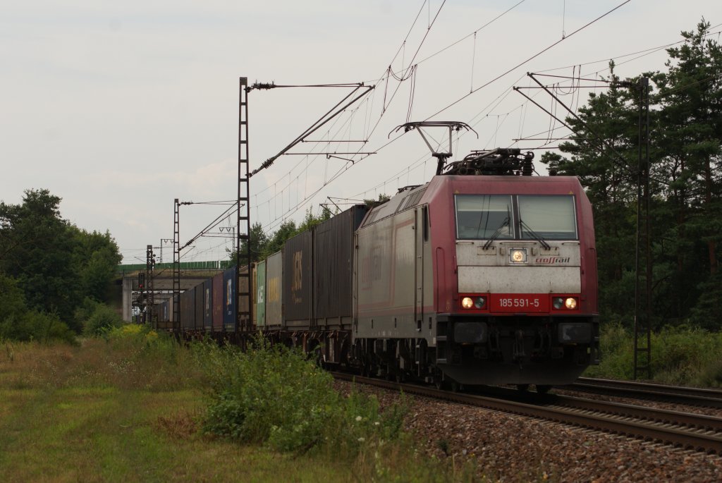 185 591-5 mit einem Containerzug in Wiesental am 04.08.2010