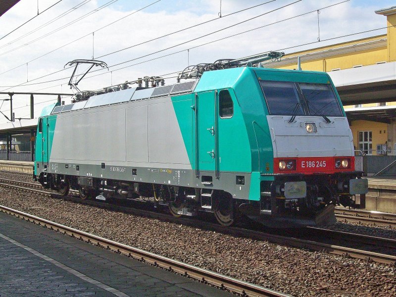 186 245 auf Testfahrt in Fulda am 13.08.2009
