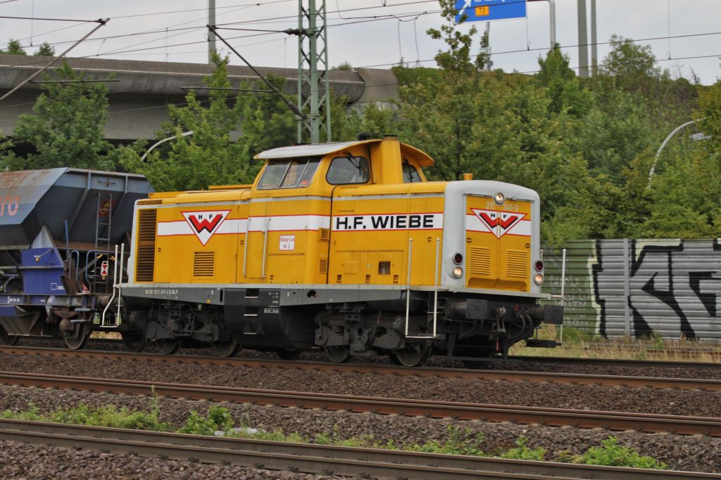 211 341 (Lok Nr. 2 von Wiebe) am 13.08.10 in Hamburg Harburg