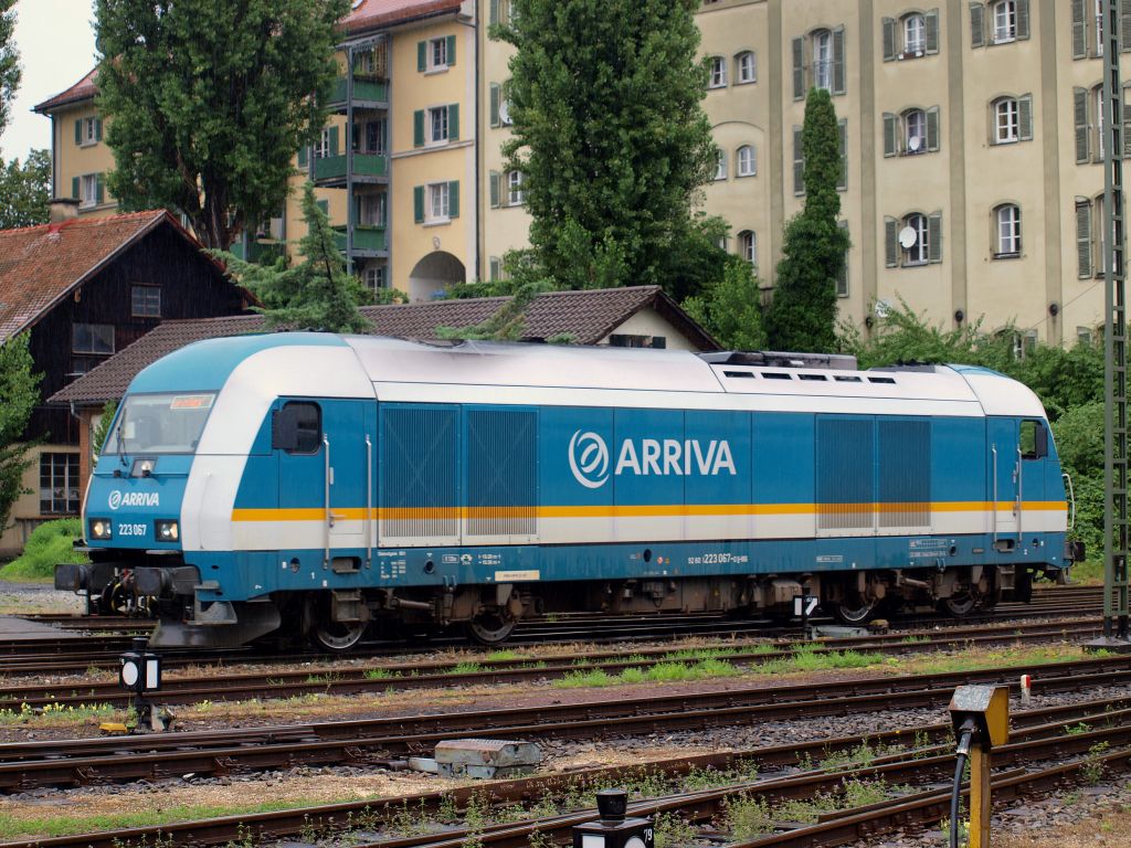 223 067 von Arriva (Alex) wartete auf den Alex aus Mnchen im Lindauer Bahnhof am 5.8.