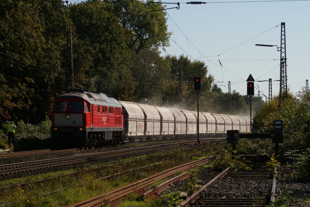 232 283-2 mit einem Kalkzug in Ratingen-Lintorf am 09.10.2010