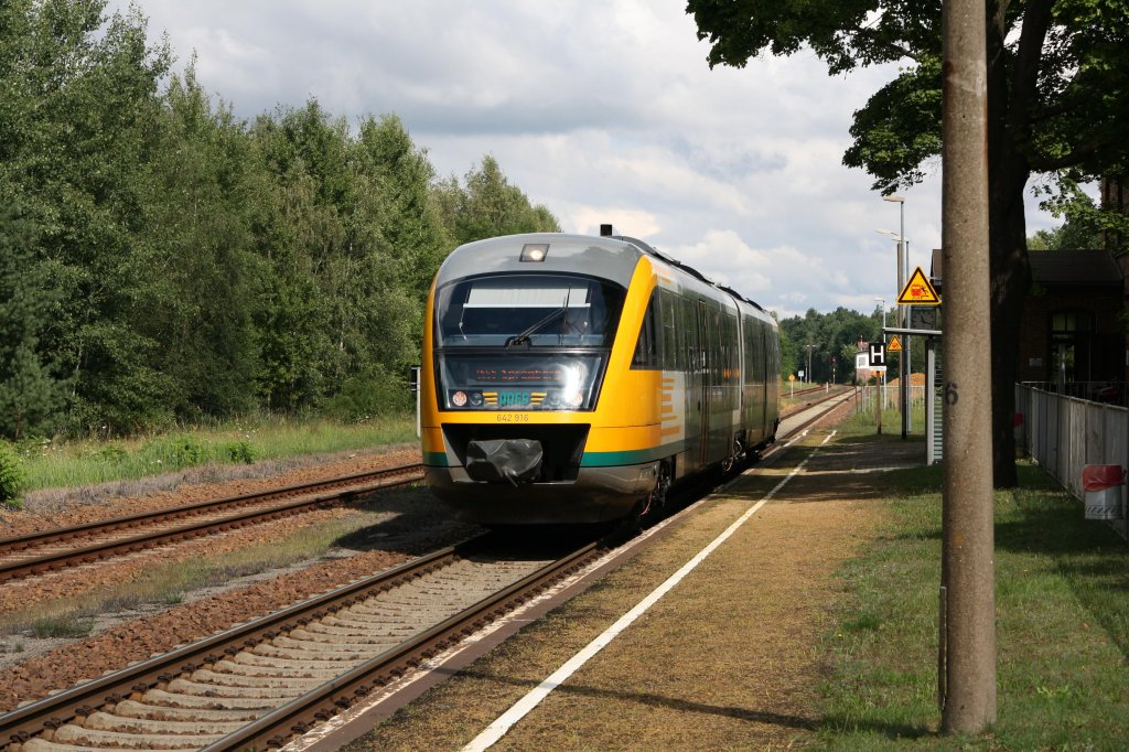 642 416/916 der ODEG legte am 11.08.12 in Bagenz einen Halt ein, bevor er seine Fahrt nach Spremberg fortsetzte.