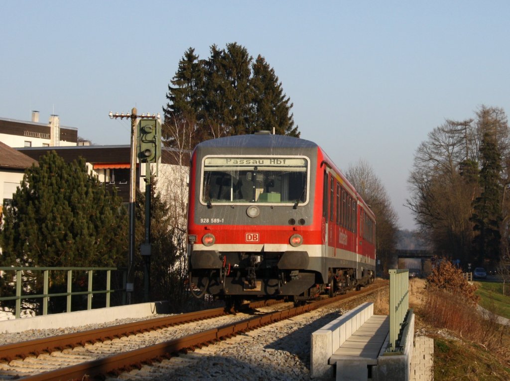 Der 628 589 am 29.12.2008 auf der Rottalbahn in Pfarrkirchen. 
