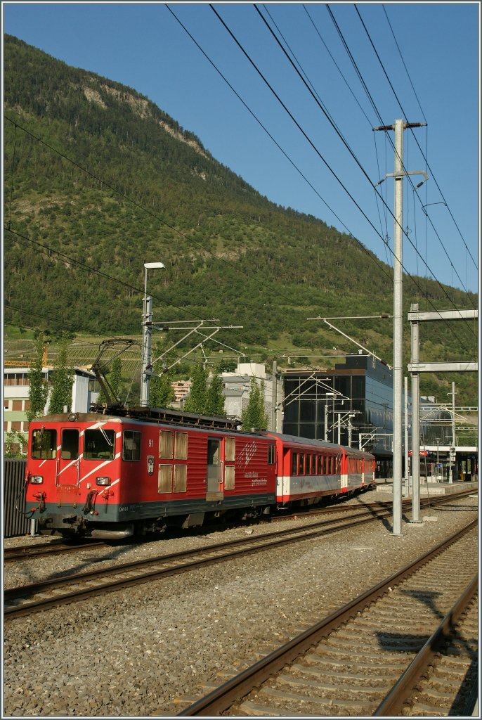 Der MGB Regionalzug 513 erreicht Visp.
7. Juni 2013