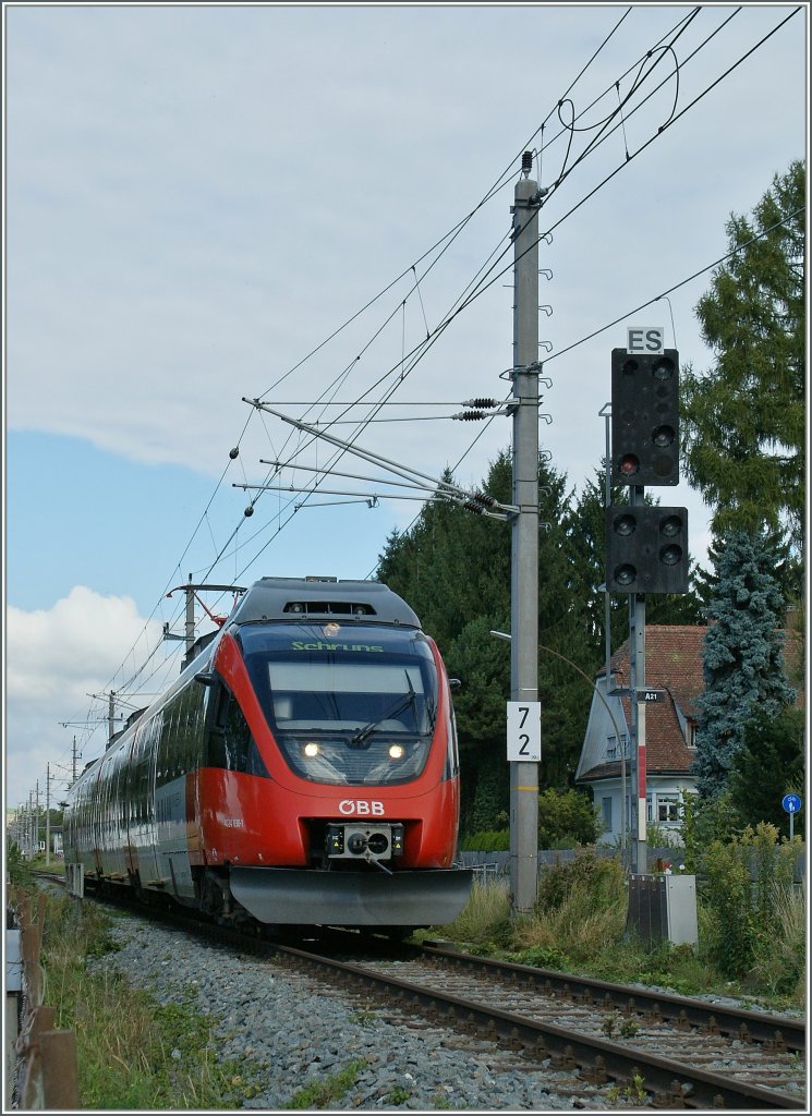 Der BB 4024 030-1 beim Einfahrsignal von Lochau-Hrbranz am 20.09.2011