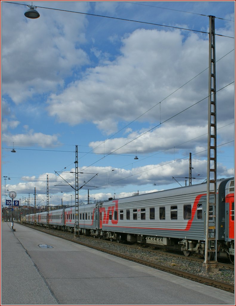 Der P 31 Helsinki - Moskau kurz vor der Abfahrt in Helsinki.
29. April 2012