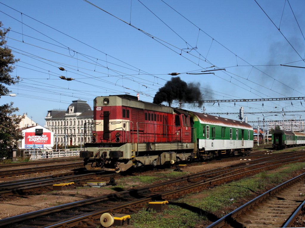 Die 742 207 am 01.10.2011 bei Rangierarbeiten im Pilsener Hbf.