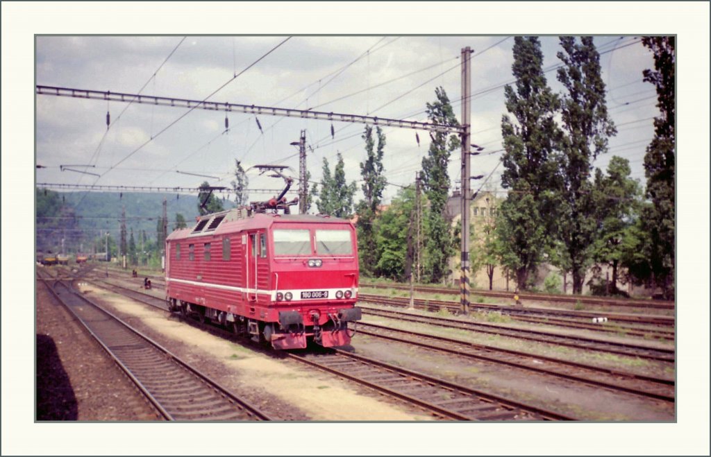 Die DB 180 006-9 in Decin hl.n.
18.05.1992