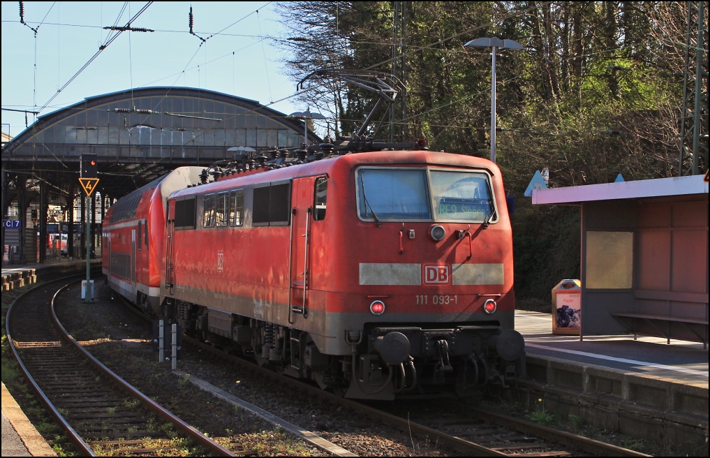 Die Frankfurter 111 093 im RE9-Ersatzverkehr am 02.04.11 in Aachen