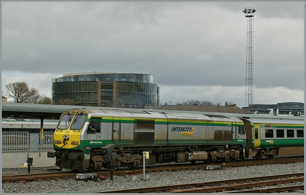 Die Irisch Rail CC 216 in Dublin Heuston.
25. April 2013