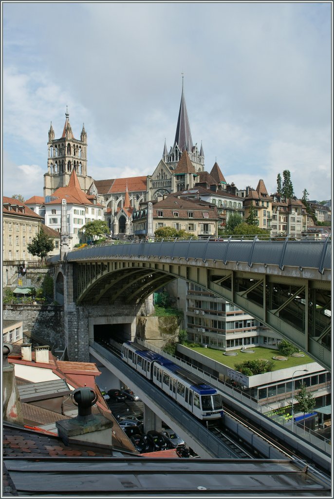 Drunter und drber geht es in Lausanne: m2 kurz vor der Haltestelle Bessire am 28. Juli 2011