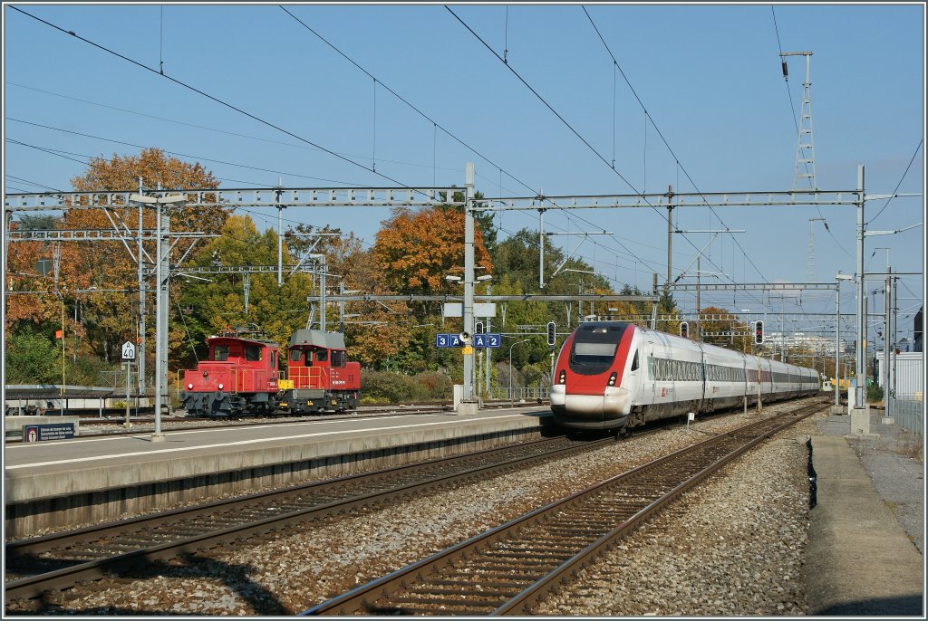 Ein ICN nach Genve erreicht Morges. 
21.10.2011