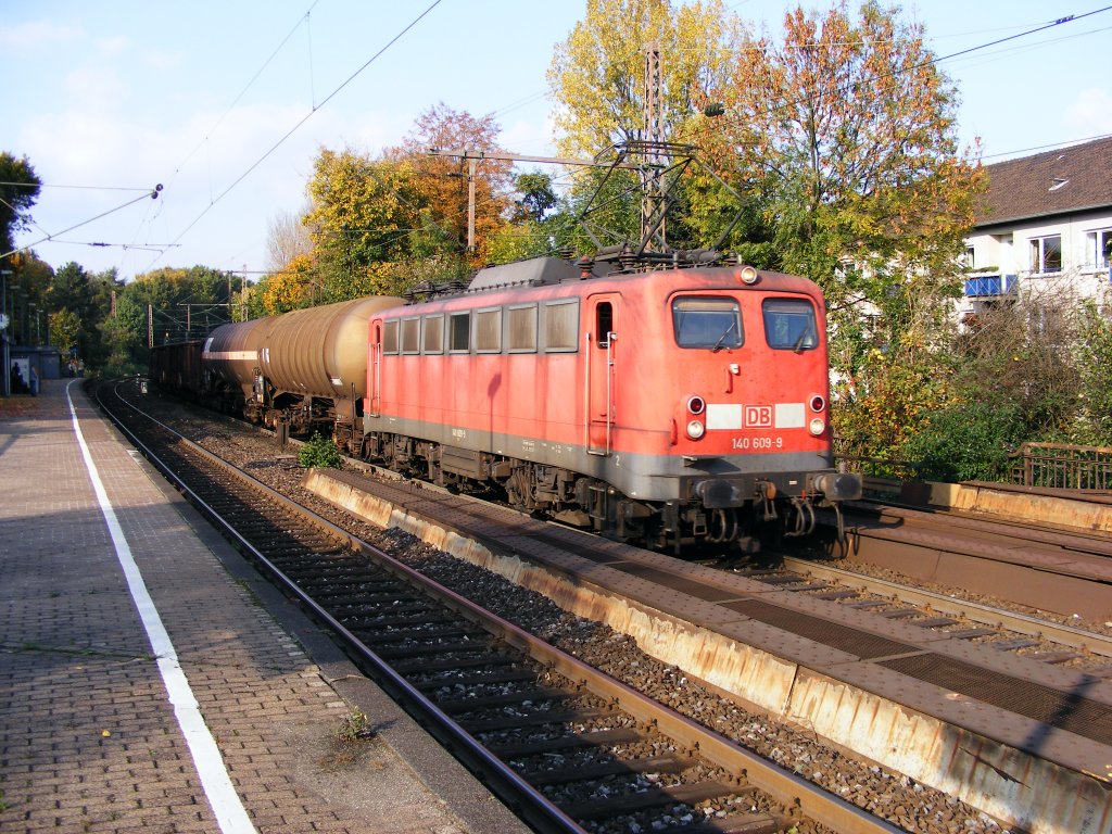 Eine DB 140 fhrt am 14.10.2008 durch Bochum-Hamme.