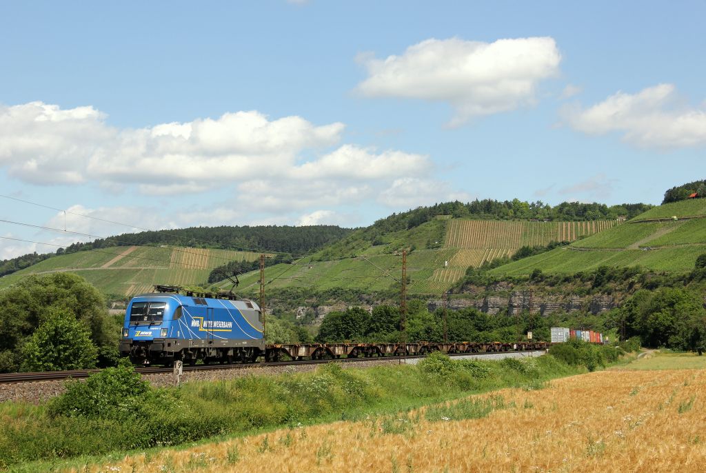 Mein persnliches Highlight erschien frh. Mittelweserbahn 1116 911-7 rauschte mit dem DGS 69073 von Bremen Grolland nach Stuttgart Hafen durch Himmelstadt am 22.6.12