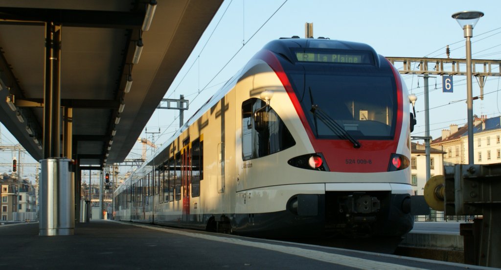 Nun F�hrt der Flirt auch unter SNCF Gleichstrom von Gen�ve