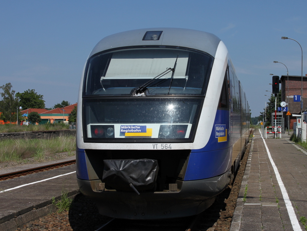 OLA/ Mrkische Regiobahn VT 564 als OLA 79803 nach Ueckermnde Stadthafen am 31.05.11 in Torgelow