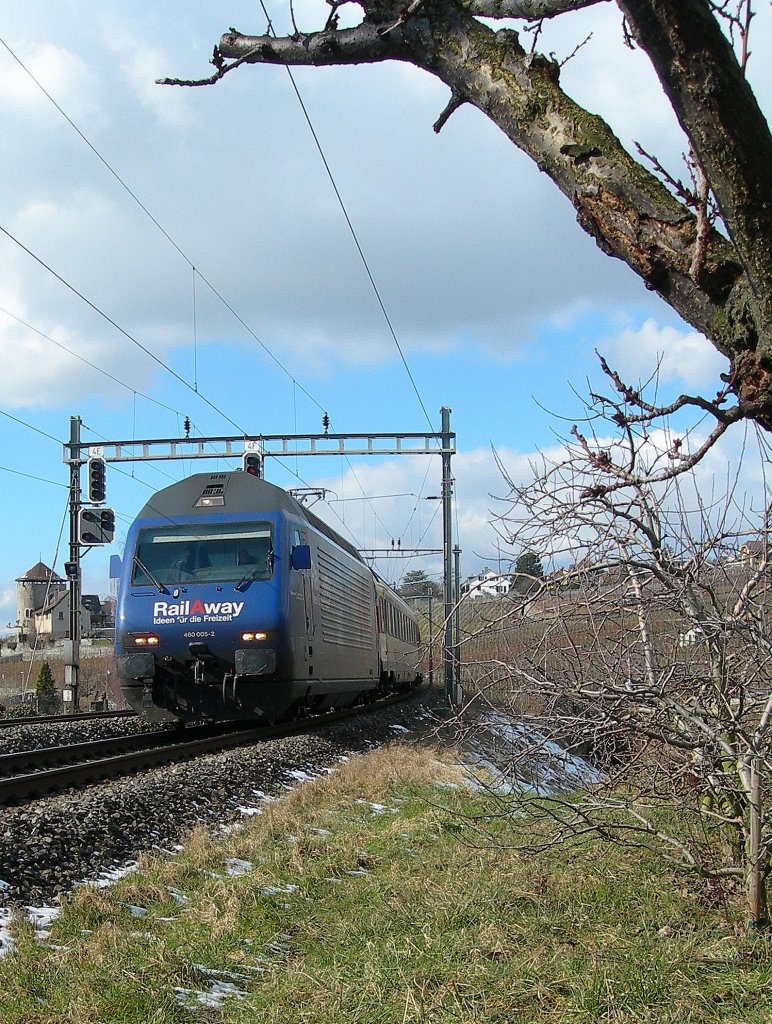 Re 460 005-2 mit einem IR nach Brig bei Lutry am 13. Februar 2009