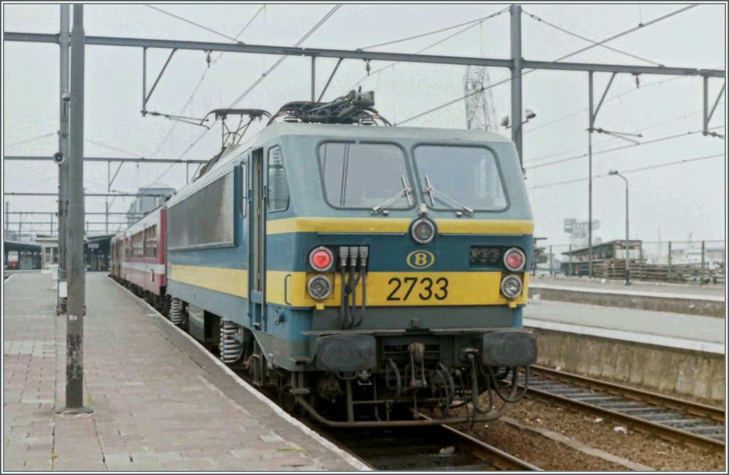 SNCB NMBS 2733 in Oostende
(Sommer 1985/Gescanntes Negativ)