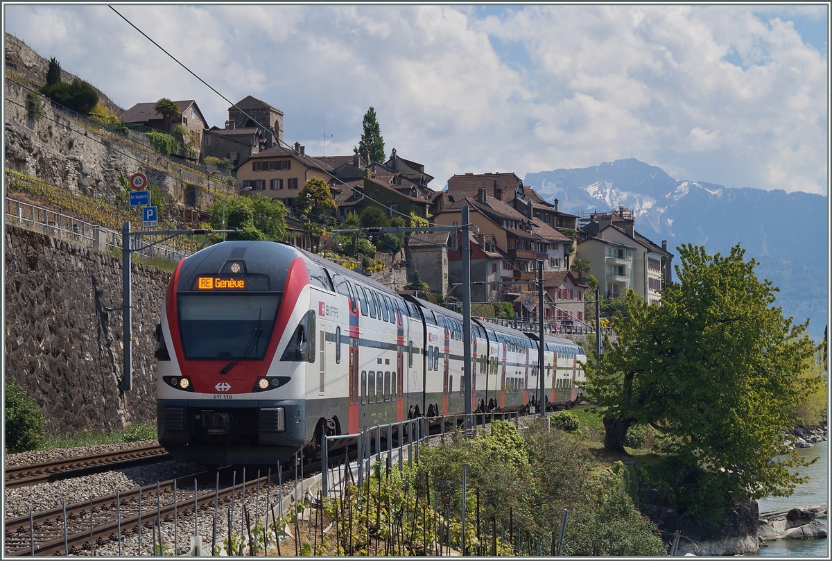 Auf der Fahrt von Vevey nach Genève konnte ich bei St-Saphorin den RABe 511 116 fotografieren.
24. April 2014