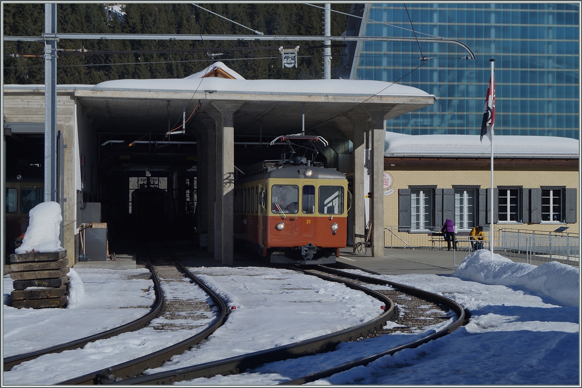 Der BLM Be 4/4 31 (ex SNB/OJB) in der Station Grütschalp. 9. Mäarz 2014
