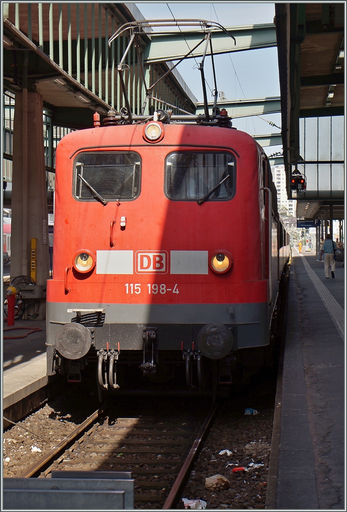 Die DB 115 198-4 in Stuttgart.
11. Sept. 2015