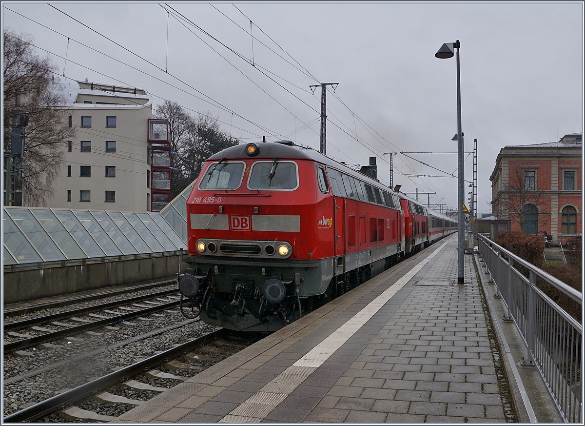 Die DB 218 495-0 und 439-9 sind mit ihrem IC  Allgäu  in Memmingen angekommen.

15. März 2019