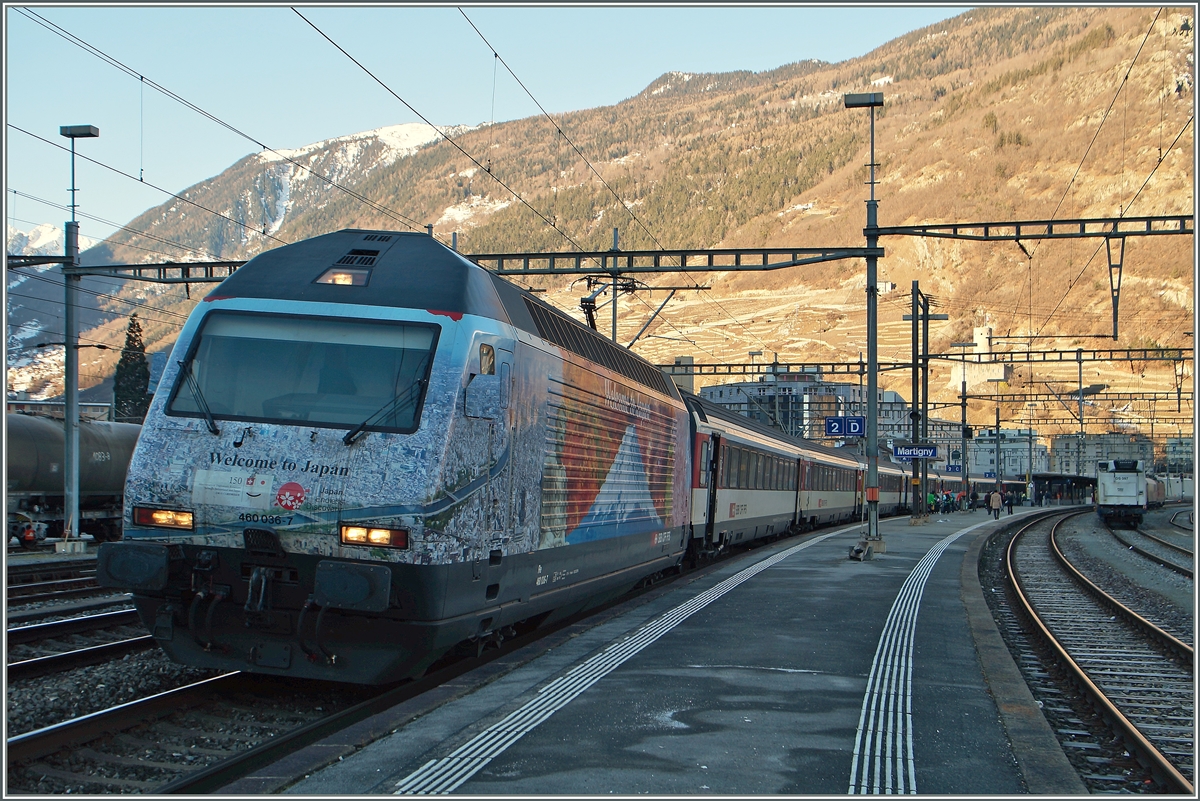 Die SBB Re 460 036-7  Japan-Lok  in Martigny.
20. Feb. 2015