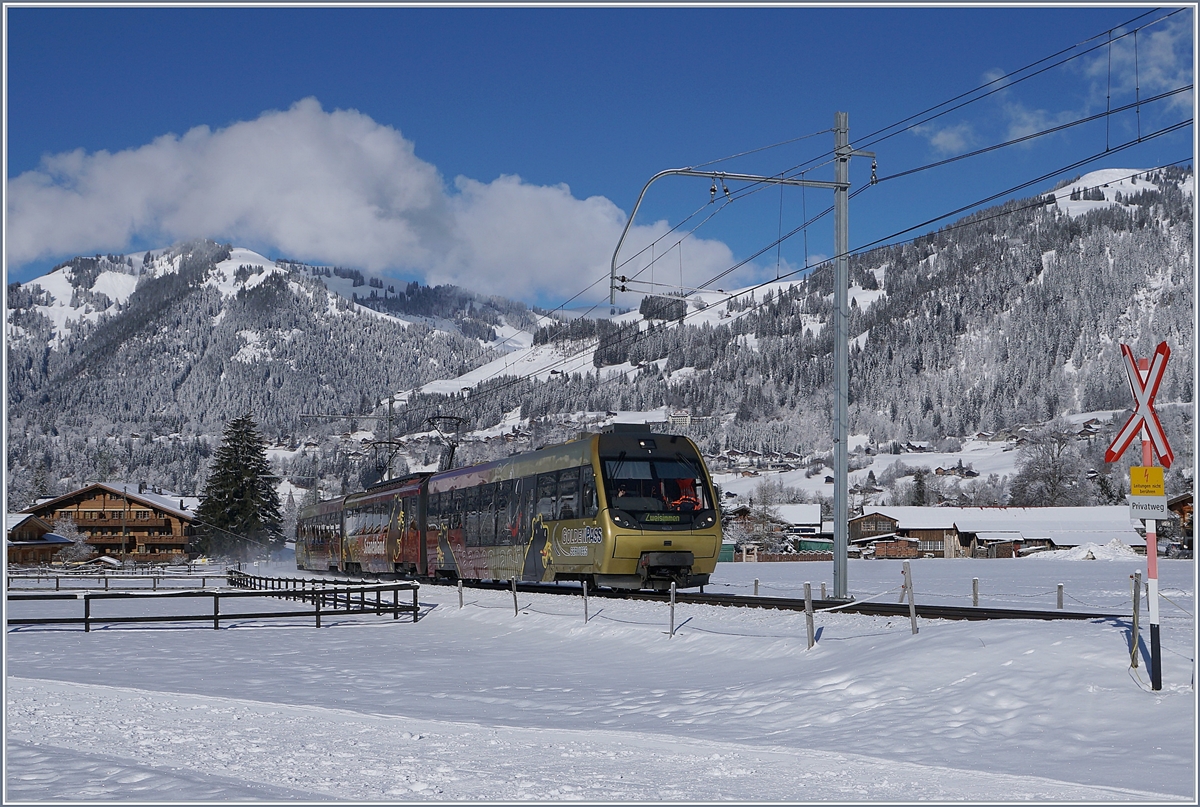 Ein MOB Regionalzug auf seiner Fahrt von Rougemont nach Zweisimmen bei Gstaad.
2. Feb. 2018