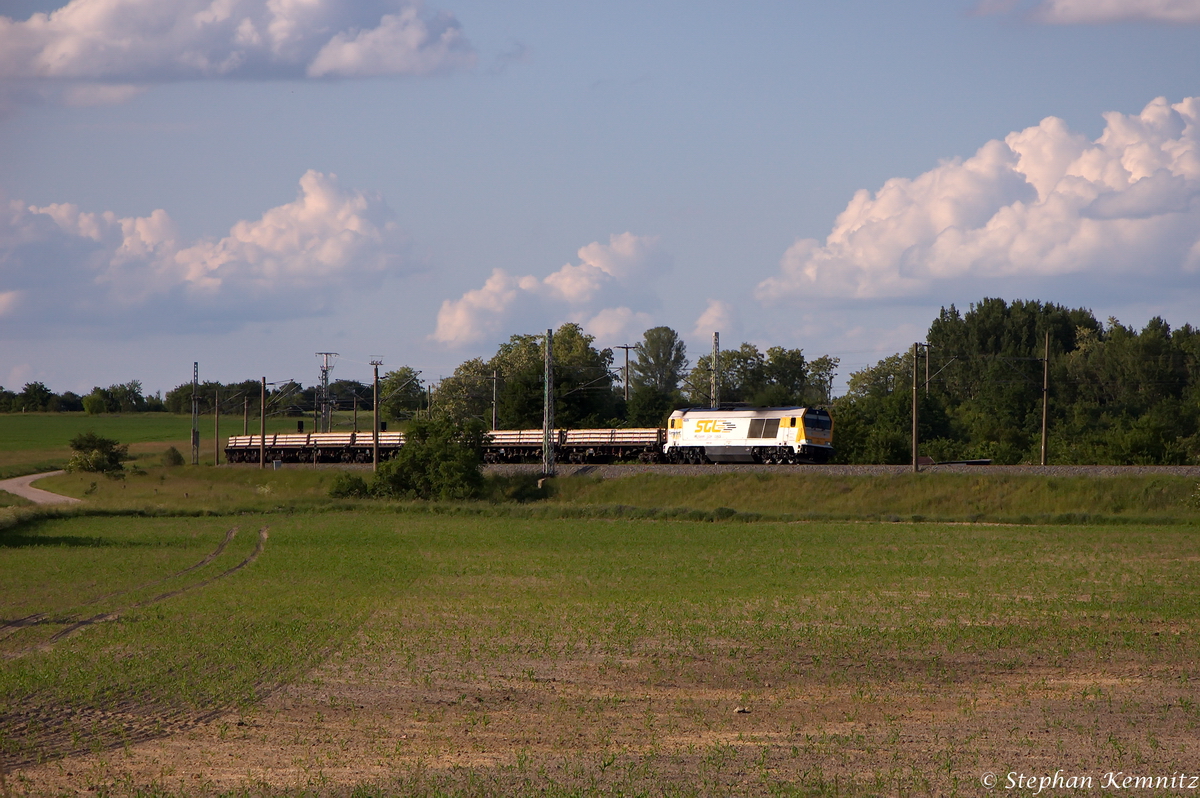 V 500.06 (264 006-8) SGL Schienen Gter Logistik GmbH mit einem Gterzug aus Richtung Wittenberge kommend in Stendal. 24.05.2014