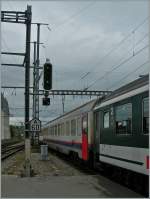 Personenwagen/267559/im-pilgerzug-nach-lourdes-war-ueberraschenderweise Im Pilgerzug nach Lourdes war berraschenderweise auch ein SNCB Wagen eingereiht.
12. Mai 2013