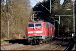 111 079 (eine Gastarbeiterin aus Baw�) schiebt hier den RE 9 (RE 10913) von Aachen nach Siegen durch Niederh�vels (25.01.12)