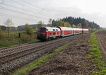 218 419-0 war am 22.04.16 mit einem Doppelstockzug von München nach Mühldorf am Rande Markt Schwabens unterwegs.