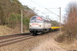 br-227-nohabgmmy/487341/v-170-1147-227-007-2-strabag V 170 1147 (227 007-2) STRABAG Rail GmbH mit dem DGV91616 von Wustermark Rbf nach Münster (Westf) Gbf in Nennhausen. 28.03.2016