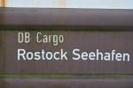 Auch bereits Geschichte ist die eigenstndigkeit des Bw Rostock-Seehafen.Die 232 114-9 gehrte zu den unzhligen Loks der BR 232 die im Bw an der Ostsee beheimatet waren.Lang ist es her..........
