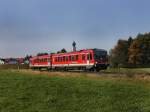 Der 628 433 als RB nach Burghausen am 12.10.2010 unterwegs bei Heiligenstatt.