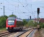 648 322 fuhr am 8.7 als Regionalbahn 35399 von Markt Erlbach nach Frth (Bay) in den Bahnhof von Siegelsdorf ein.