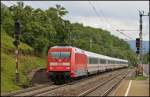br-6101-adtranz/156109/101-071-mit-ic-in-fahrtrichtung 101 071 mit IC in Fahrtrichtung Stuttgart am 15.08.11 in Gingen (Fils)