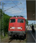 Die DB 110 416-5 in Marbach (Neckar).