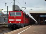 111 014-7 zog den leicht verspteten RE 1 nach Hamm aus dem Dortmunder Hbf am 23.10.