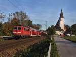 Die 111 223 am 08.10.2010 mit einem RE nach Mnchen unterwegs bei Hausbach.