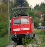 111 164 schob den Regionalexpress nach Nrnberg Hbf durch Schleiweiler am 28.4.11.