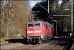 111 079 (eine Gastarbeiterin aus Baw) schiebt hier den RE 9 (RE 10913) von Aachen nach Siegen durch Niederhvels (25.01.12)