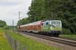 BR 6111/269487/nachschuss-auf-die-von-rosenheim-kommende Nachschuss auf die von Rosenheim kommende Alpenvereins-111 039 beim B Vogl am 23.5.2013.
