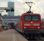 112 149-0 stand mit dem RE nach Flensburg im Bahnhof Hamburg-Altona.