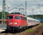 115 509-2 hielt mit dem UEX von Binz im Bahnhof von Bergen/Rgen und wird gleich die Fahrt fortsetzen nach Stralsund.