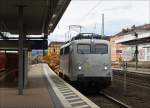 br-6139-e4011/214036/139-558-von-railadventure-mit-einem 139 558 von RailAdventure mit einem Weichentransportzug am 02.08.12 im Koblenzer Hbf